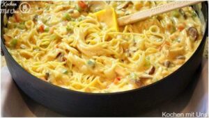 Read more about the article Spaghetti in Käse-Sahnesoße mit Schinken & Pilzen