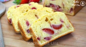 Read more about the article Saftiger Rührkuchen mit Erdbeeren in 5 Minuten zubereitet