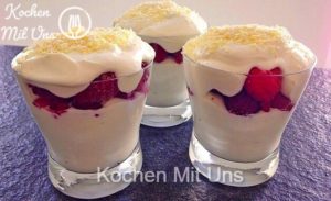 Read more about the article Weihnachtliches Mascarpone Himbeerquark Dessert