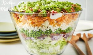 Read more about the article Amerikanischer 7 Schichtsalat, einzigartig lecker!