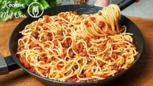 Read more about the article Blitzschnelle Spaghetti Bolognese, viel besser als die Tüten Version!