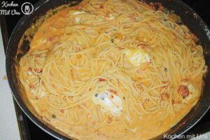 Read more about the article Mozzarella Spaghetti, ihr werdet euch in dieses Rezept verlieben!