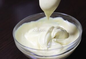 Read more about the article Knoblauch Mayonnaise in 30 Sekunden fertig!