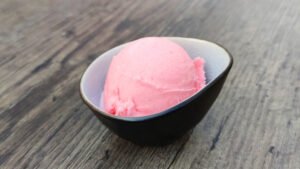 Read more about the article Wassermelone Eis, super erfrischend!
