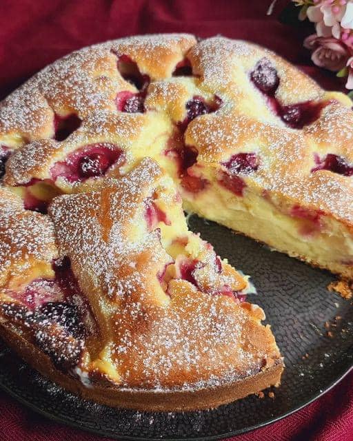 Jedes Stück zerfällt im Mund, Kirschkuchen mit 1 Packung Puddingpulver