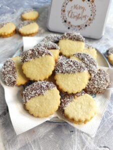 Read more about the article Kokosplätzchen schmecken hammermäßig