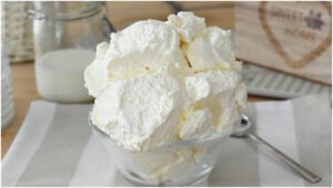 Read more about the article 3 Minuten Joghurt Eis, ohne Eismaschine!